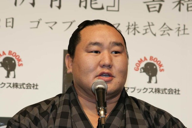 「南野が決めたか？監督バカやろ」朝青龍が物議　クロアチア戦で森保監督にブチギレも…投稿削除